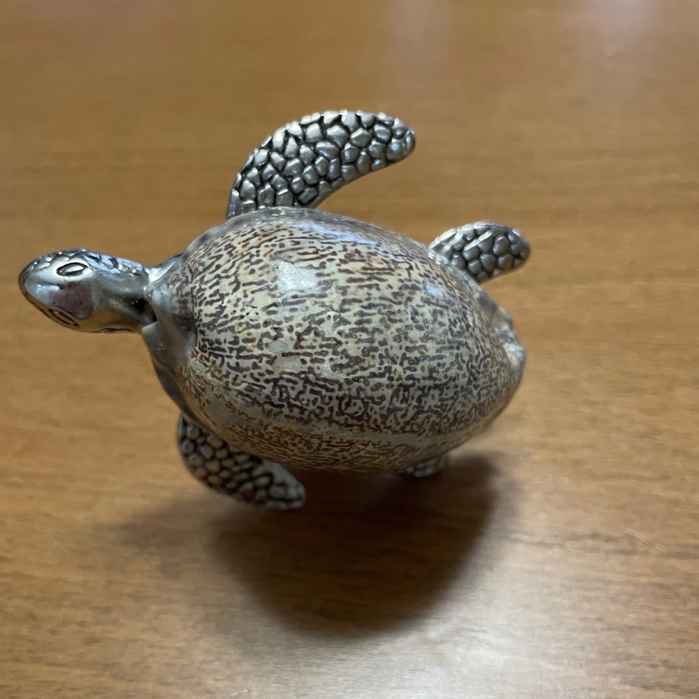 Sea Turtle and Shell Wine Bottle Topper
